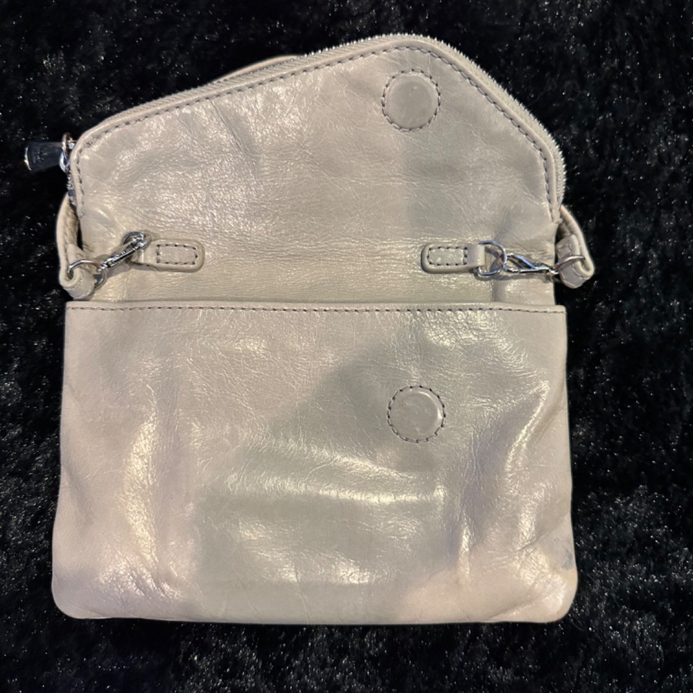HOBO Multifunctional Purse - Picture 10 of 10